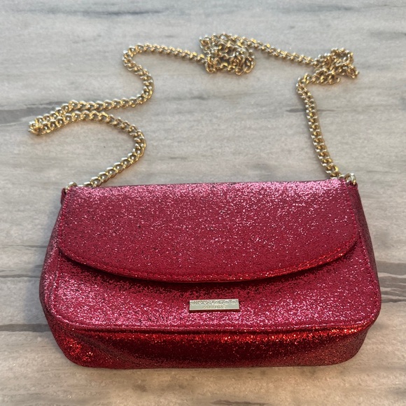 Jimmy Choo Glittering Red Clutch with Gold Chain - Picture 2 of 6